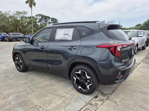 2025 Kia Seltos S