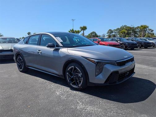 2025 Kia K4 GT-Line