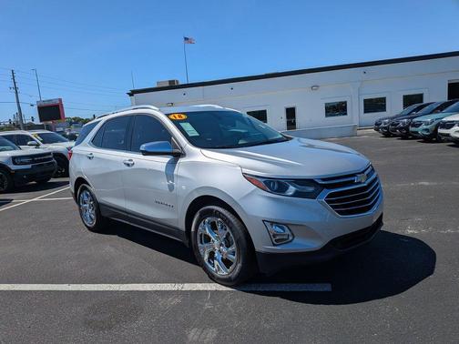 Silver Ice Metallic 2018 Chevrolet Equinox Premier w/1LZ