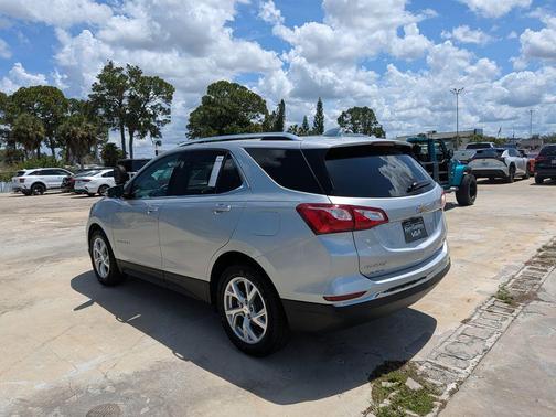 Silver Ice Metallic 2018 Chevrolet Equinox Premier w/1LZ