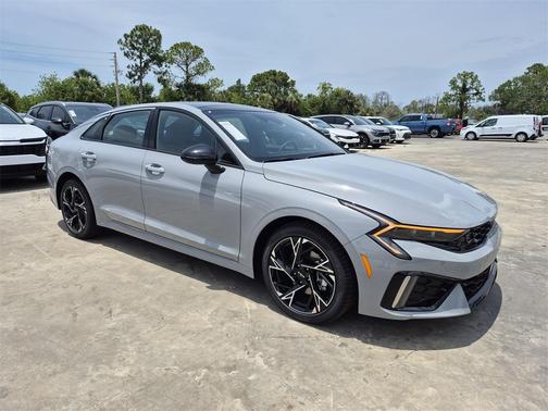 2025 Kia K5 GT-Line