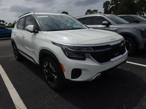 Snow White Pearl 2024 Kia Seltos SX