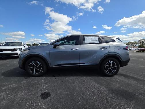 2025 Kia Sportage Hybrid LX
