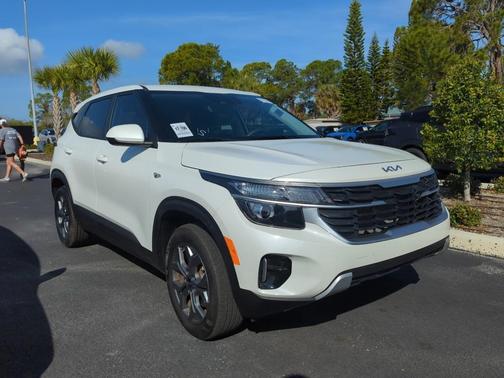 2025 Kia Seltos LX