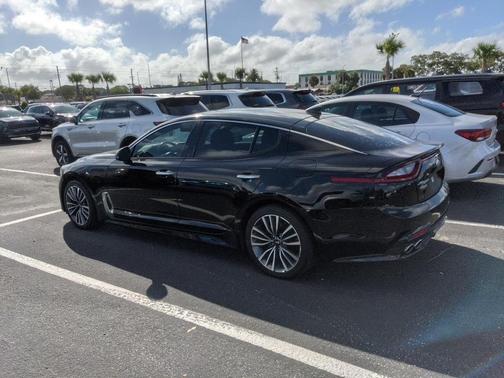 2019 Kia Stinger Base