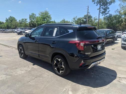 2024 Kia Seltos EX