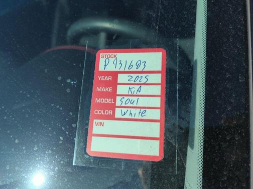 Snow White Pearl 2025 Kia Soul GT-Line 2.0L