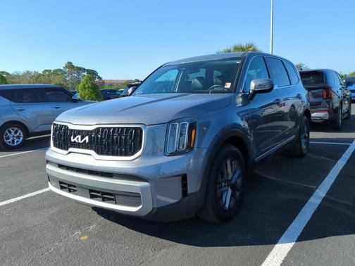 2023 Kia Telluride LX