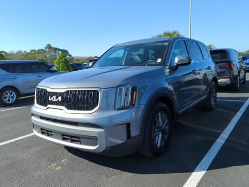 2023 Kia Telluride LX
