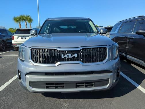 2023 Kia Telluride LX