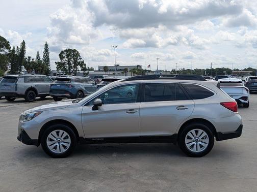 Tungsten Metallic 2018 Subaru Outback 2.5i Premium