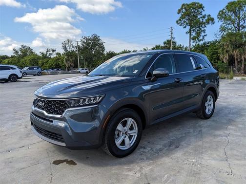 2023 Kia Sorento LX