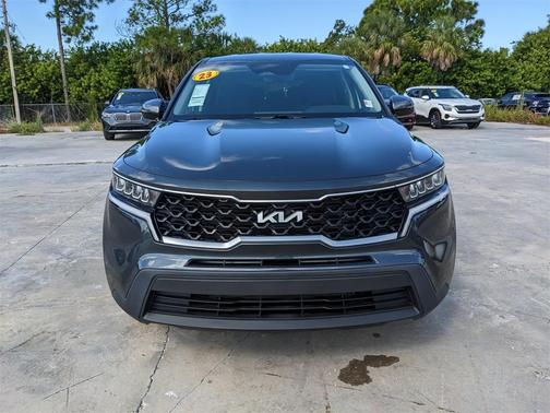 2023 Kia Sorento LX