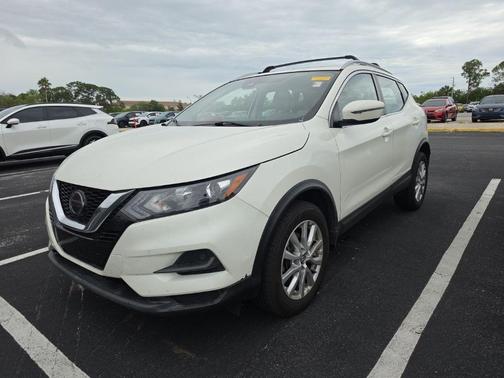 White 2020 Nissan Rogue Sport SV