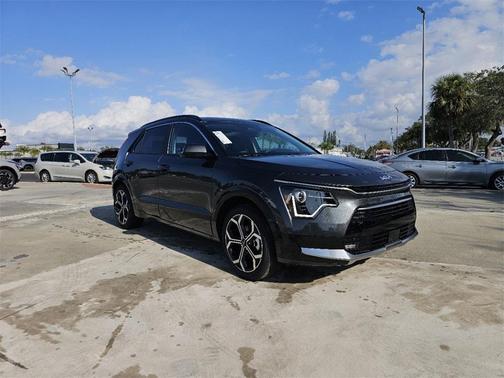2025 Kia Niro EX Touring
