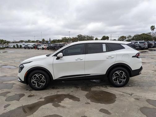 2025 Kia Sportage LX