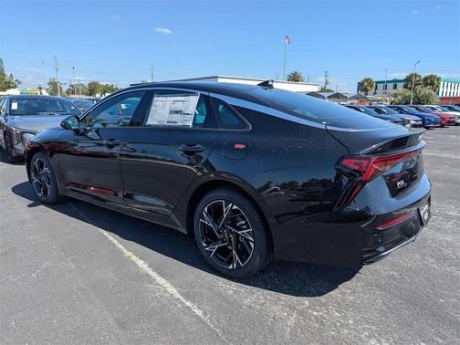 2025 Kia K5 GT-Line