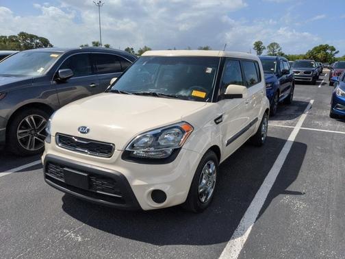 2013 Kia Soul Base