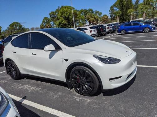 2023 Tesla Model Y Performance