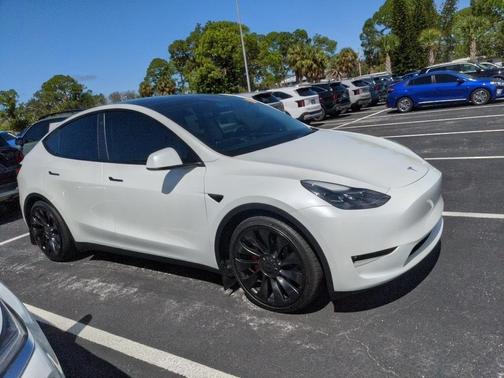 2023 Tesla Model Y Performance