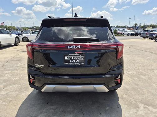2025 Kia Seltos EX