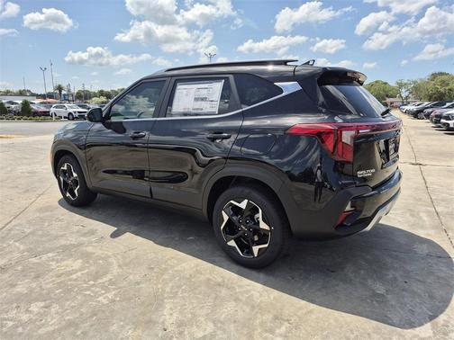 2025 Kia Seltos EX