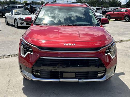 Runway Red 2026 Kia Niro SX