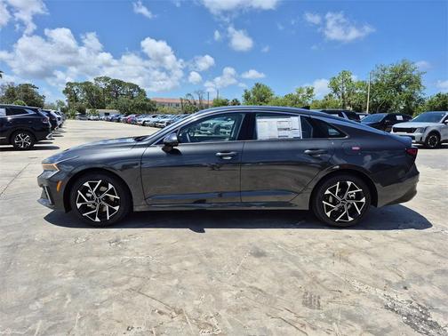 2025 Kia K5 EX