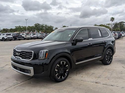 Ebony Black 2023 Kia Telluride SX
