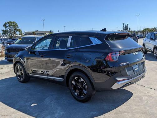 2026 Kia Sportage LX