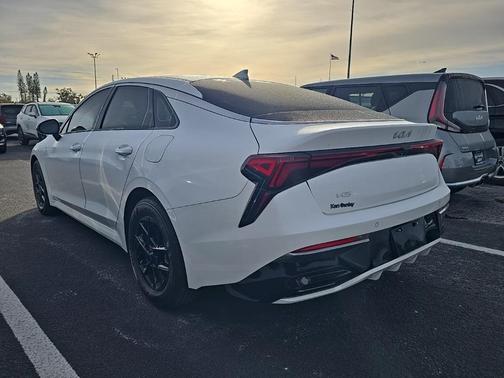 2025 Kia K5 LXS