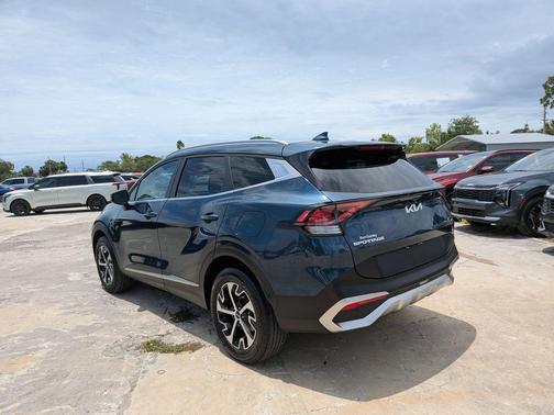 Blue 2024 Kia Sportage Hybrid EX