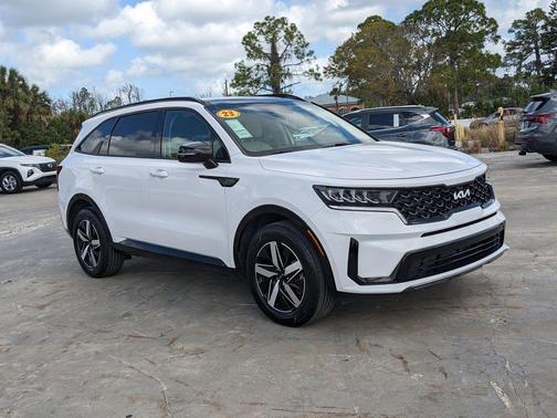 2023 Kia Sorento S