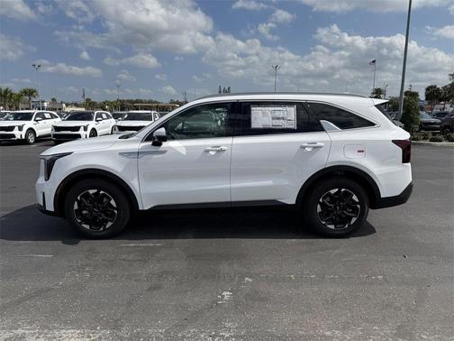 2025 Kia Sorento S