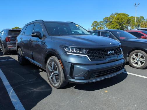 2023 Kia Sorento S