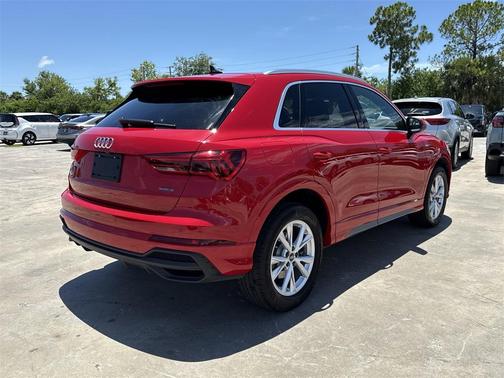 2024 Audi Q3 45 S line Premium