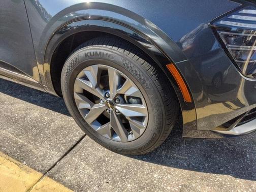 2025 Kia Sportage SX