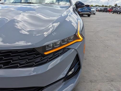 2023 Kia K5 GT-Line
