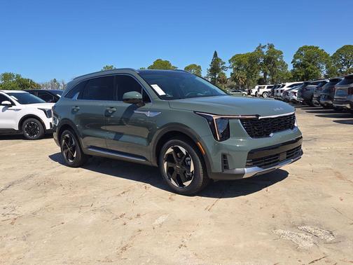 Green 2026 Kia Sorento Hybrid EX