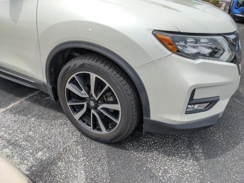 2020 Nissan Rogue SL