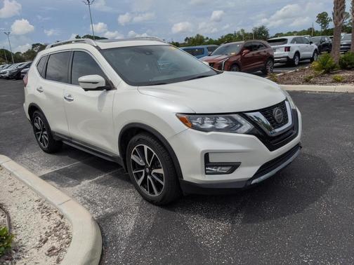 2020 Nissan Rogue SL