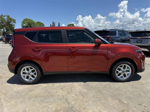 2025 Kia Soul S