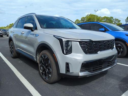 Wolf Gray 2025 Kia Sorento EX