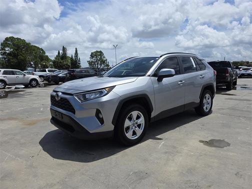 2019 Toyota RAV4 XLE