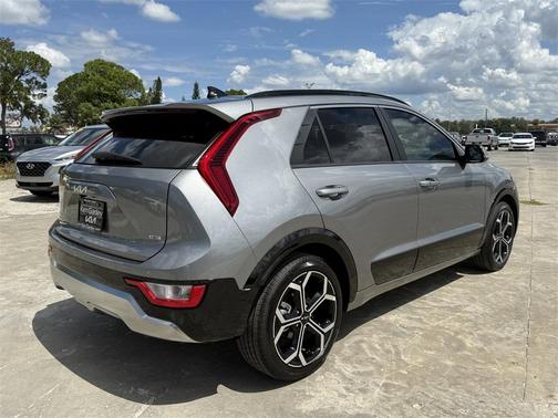 2025 Kia Niro EX Touring