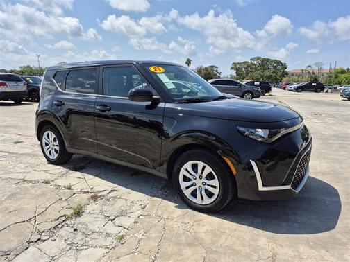 2023 Kia Soul LX