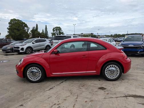2016 Volkswagen Beetle 1.8T SE