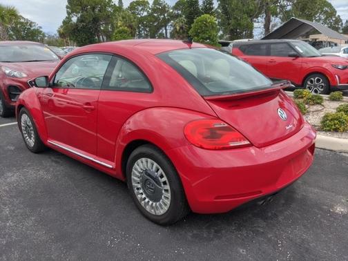 2016 Volkswagen Beetle 1.8T SE
