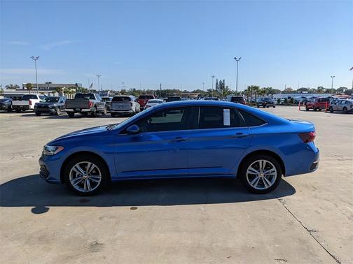 2023 Volkswagen Jetta 1.5T SE