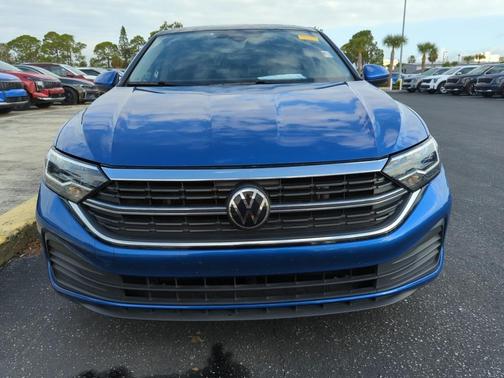 2023 Volkswagen Jetta 1.5T SE